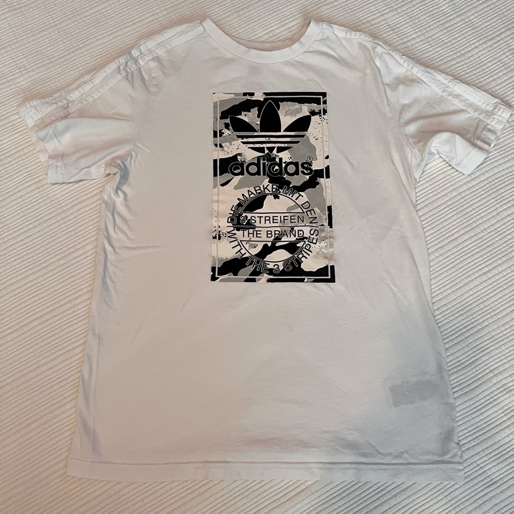 Adidas originals Boy’s T-shirt